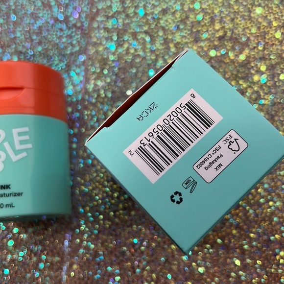 5/$25 BUNDLE DEAL BUBBLE slam dunk hydrating moisturizer - Picture 2 of 2